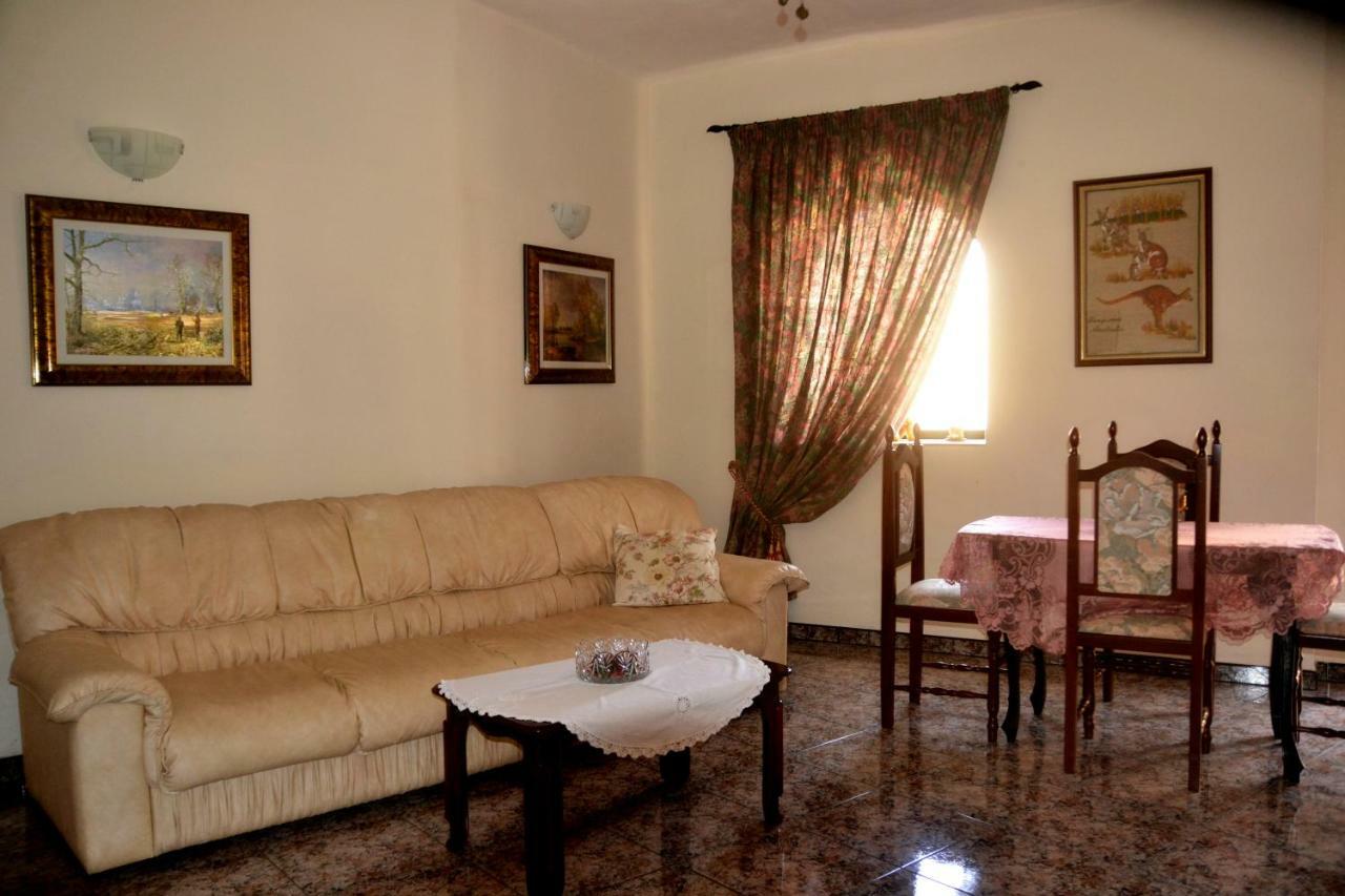 מרססקלה Silia'S Maisonette מראה חיצוני תמונה